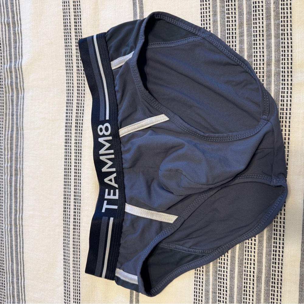 TEAMM8 Men's Gray Briefs with Supportive Pouch